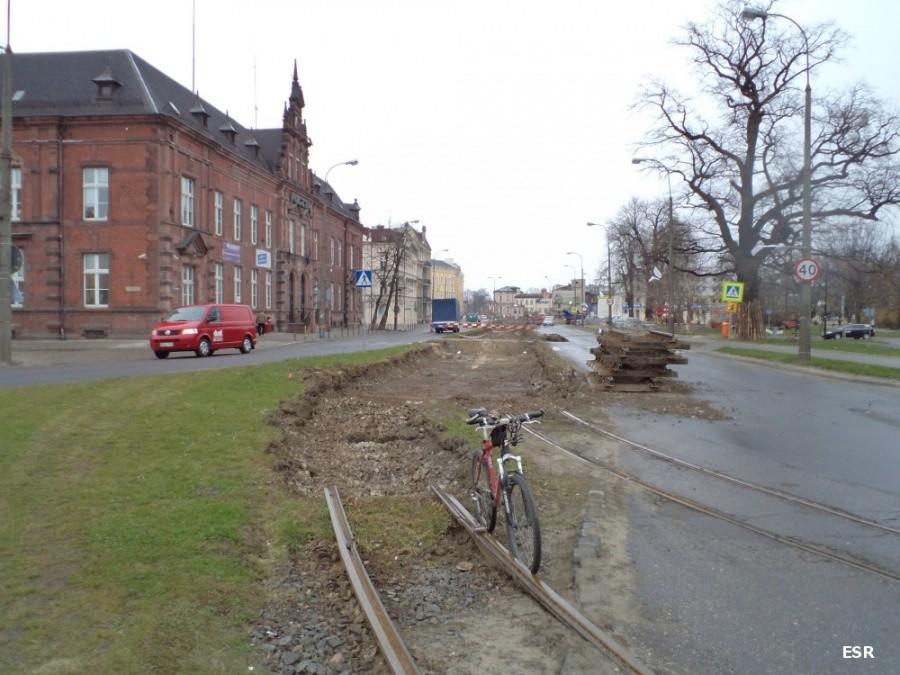 Szlak zwiniętych torów tramwajowych