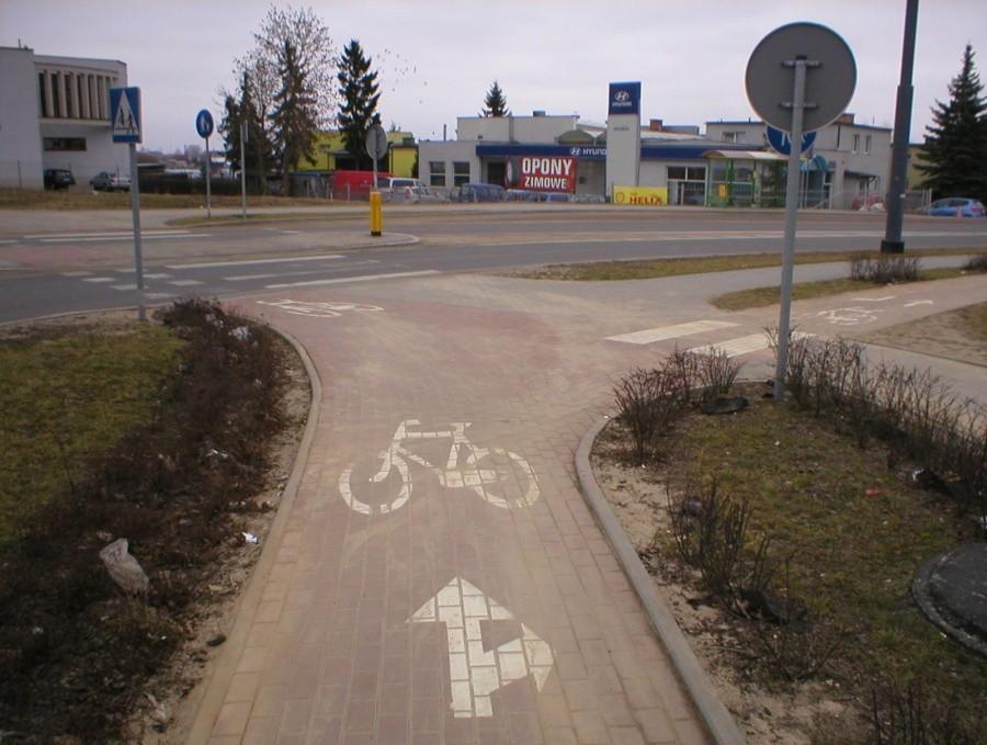 RONDO KALININGRAD I STRZAŁKI KIERUNKOWE