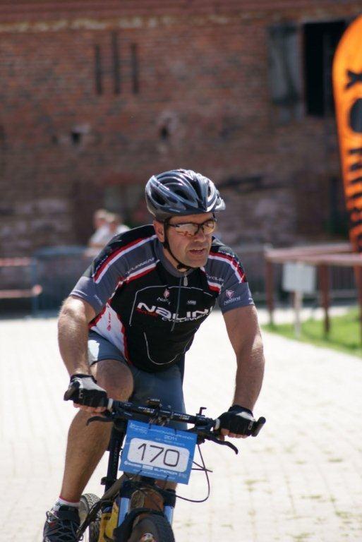 Maciej na mecie.Hermanów 2011 .Jeszcze na Cube:)