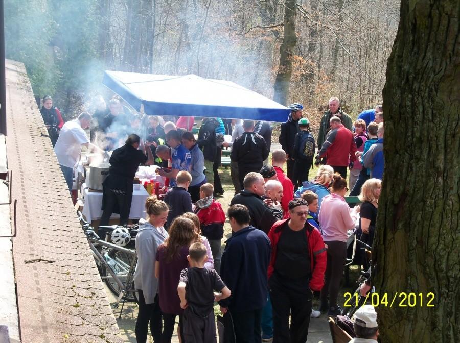 PIKNIK POD RESTAURACJĄ MYŚLIWSKĄ