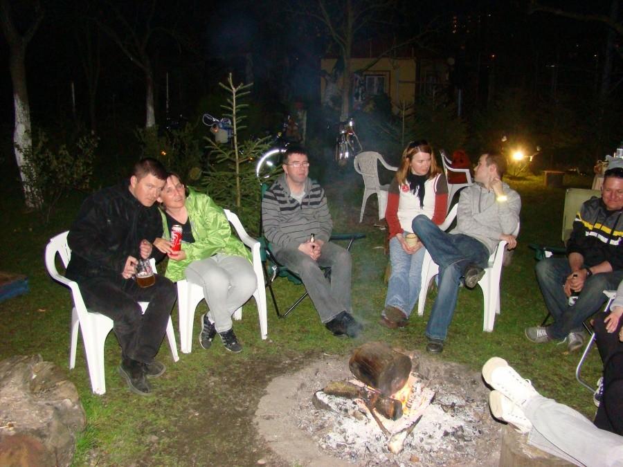 Misiaczowy grill - robi się ciemniej