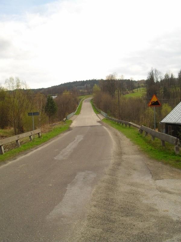 Kunków, początek podjazdu w stronę Uścia G.