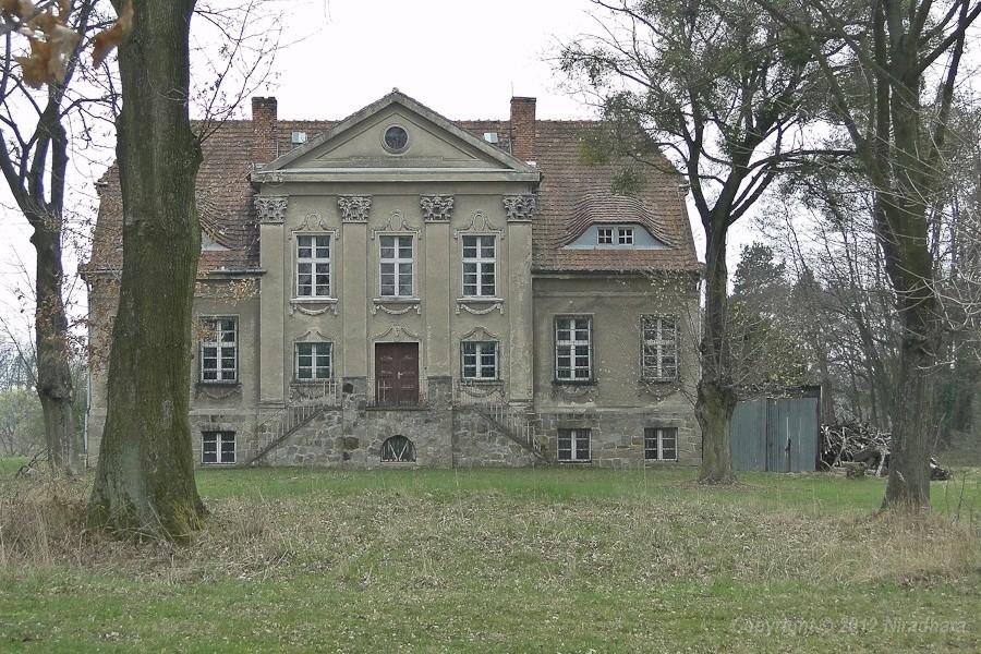 dwór w Gosławiu