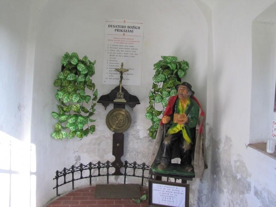 Wnętrze kapliczki