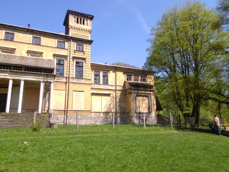 Krzeszowice: Park miejski - nowy dwór