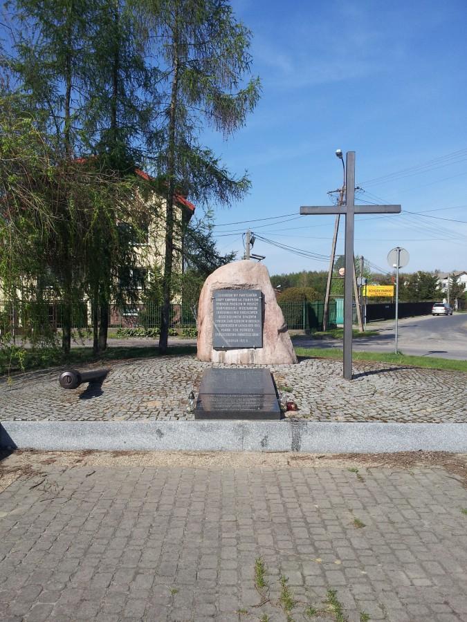 Pomnik w Truskawiu