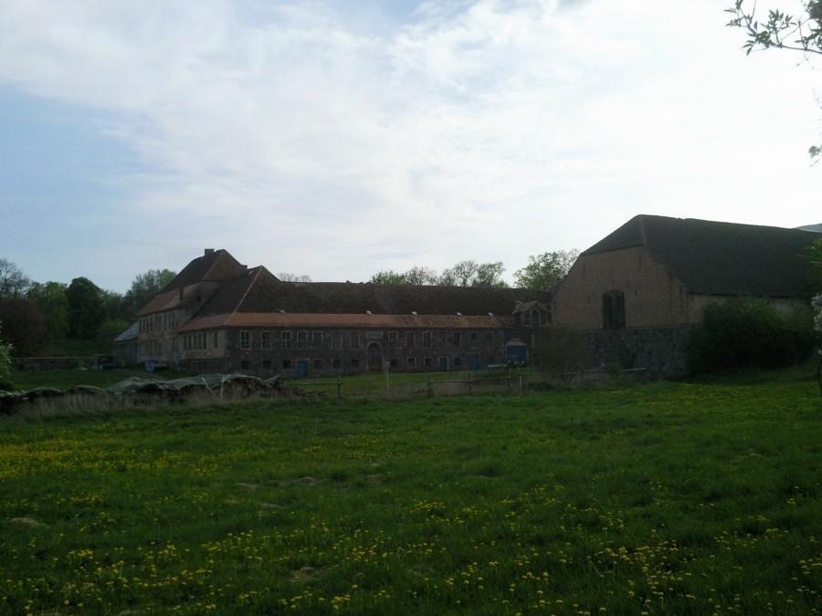 Ruiny dworku