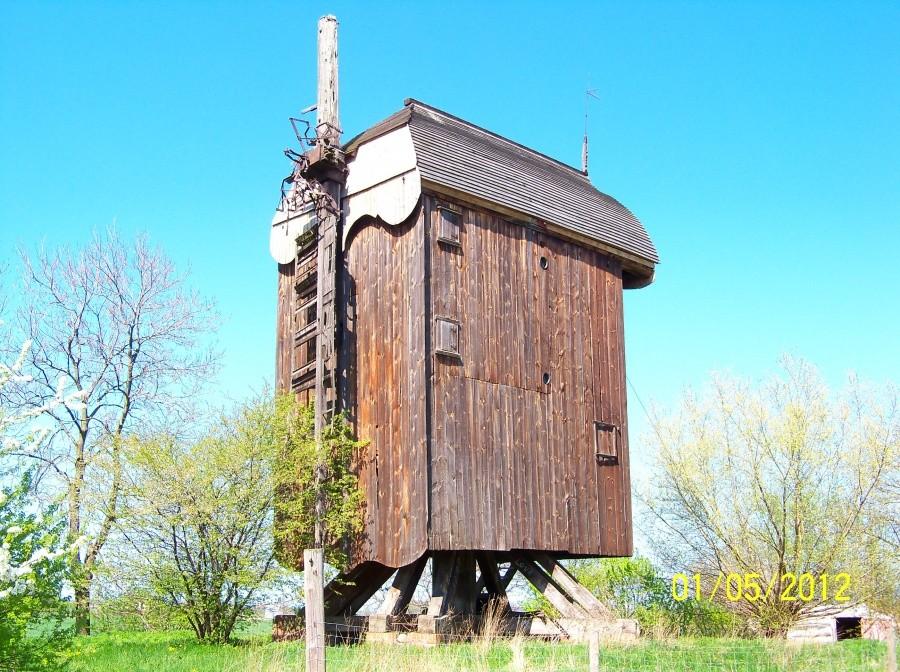 DREWNICA-WIATRAK ,,KOŹLAK''
