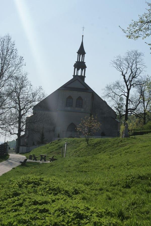 parafia w Chęcinach