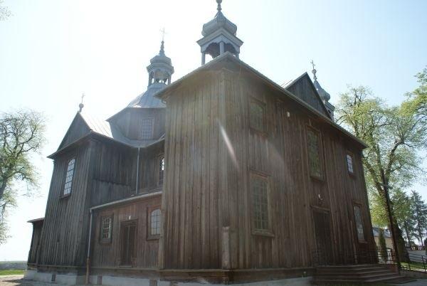Jest to prawdopodobnie jedyny ocalały kościół drewniany w Europie z wystrojem rokokowym