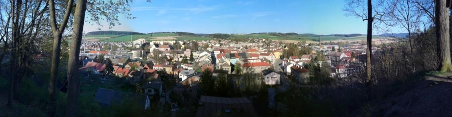 No to i dojeżdżamy do miasta Police nad Metuji. I Panoramka.