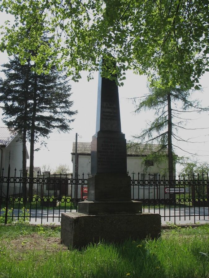Sobików - cmentarz przykościelny