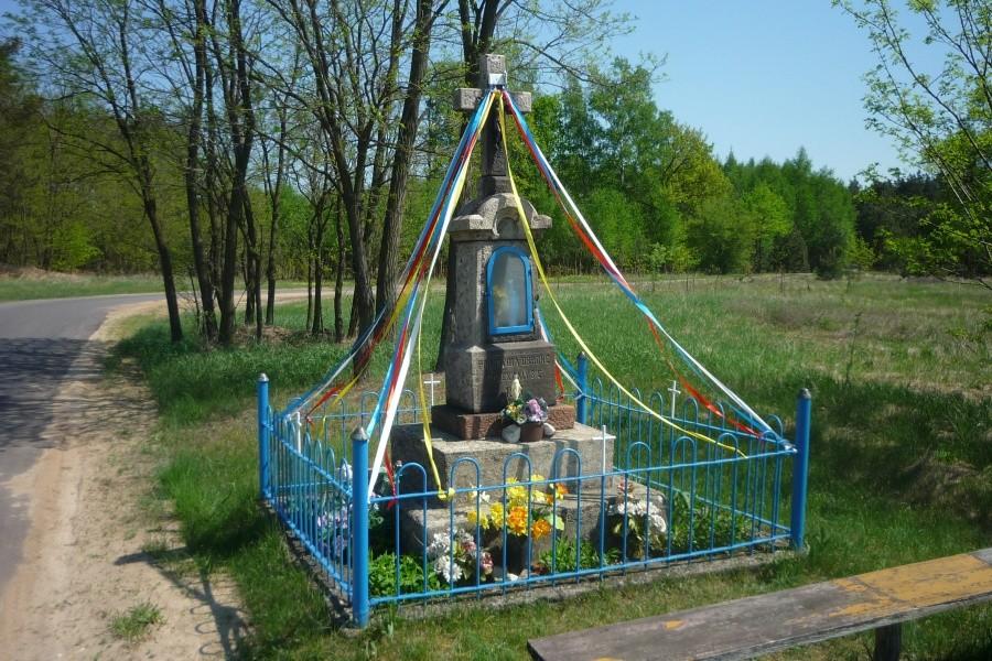 Przydrożny krzyż