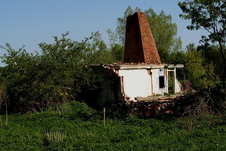 Ruiny domu w Stankowie