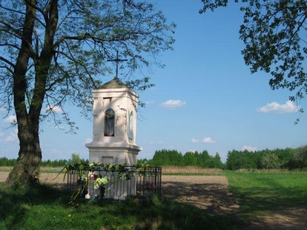 Kapliczka w Szeligach
