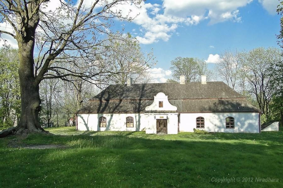 dworek w Bąkowej Górze