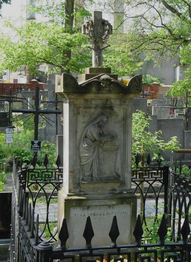 Piaseczno - cmentarz, stara część, nagrobek Jana Andrzejewskiego