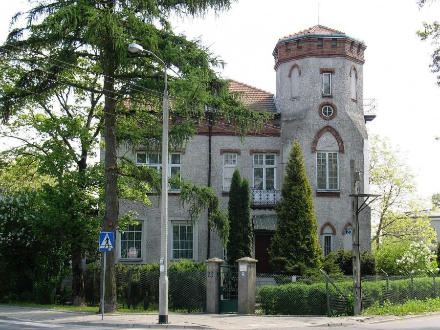 Piaseczno - willa Izodora Halperna przy ul. Czajewicza
