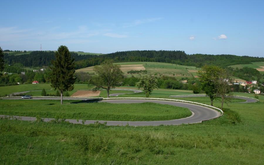 Część serpentyn w Izdebkach
