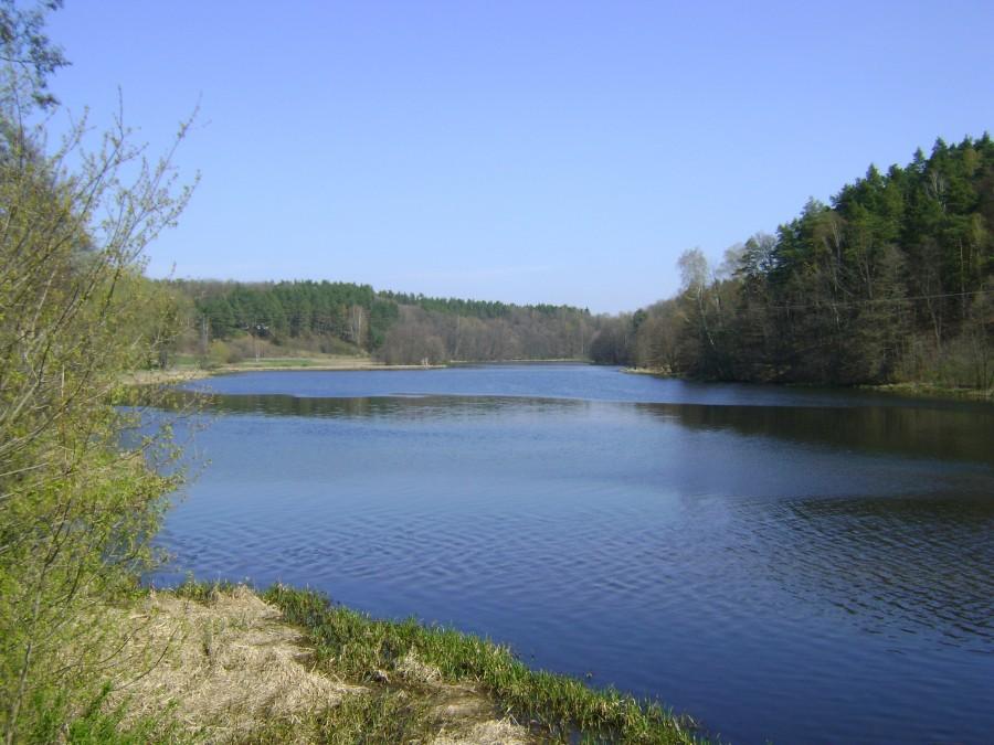 Jeziorko w Tleniu