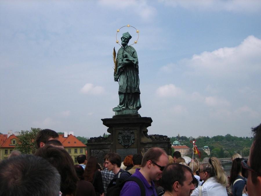 Święty Jan Nepomucen na Moście Karola