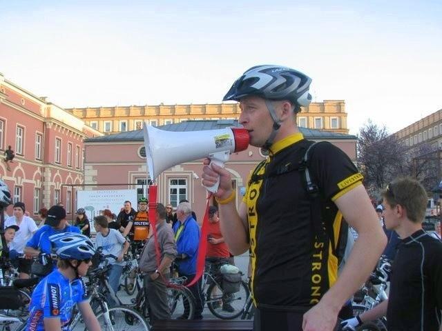 Współorganizator.