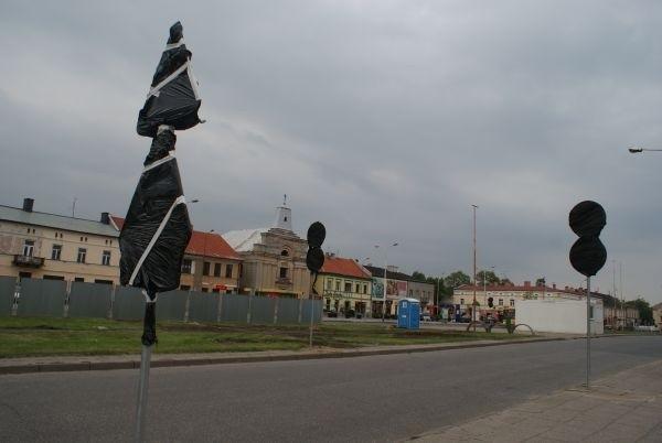 przygotowania do rewolucji //wszystkie drzewa ścięte//