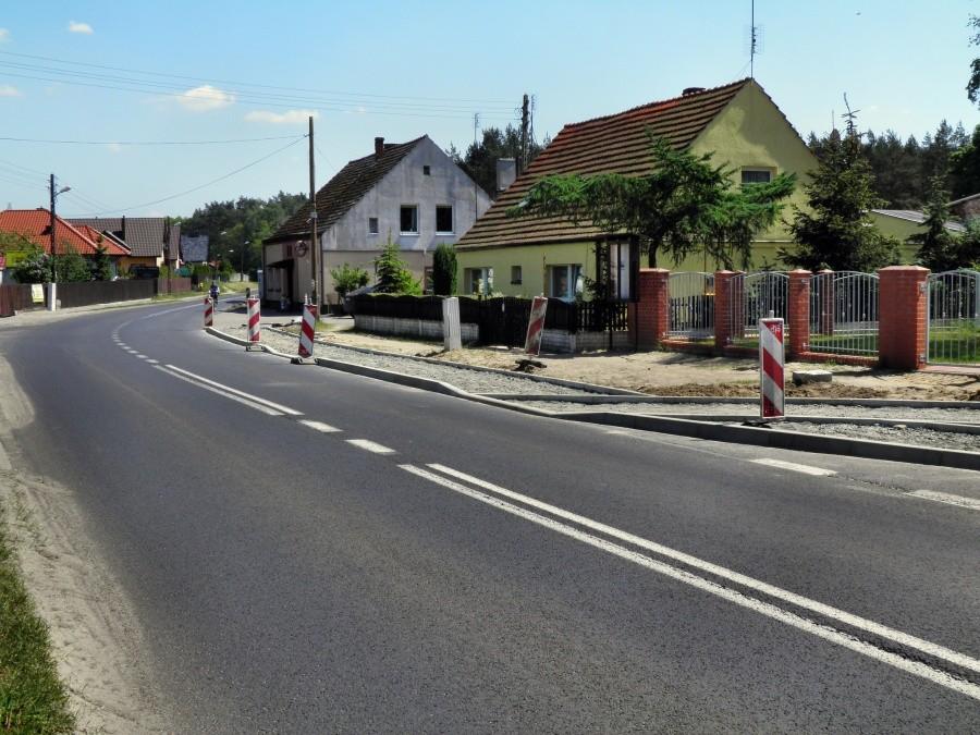 Trzeszczyn i trudny odcinek ścieżki rowerowej Police - Tanowo.