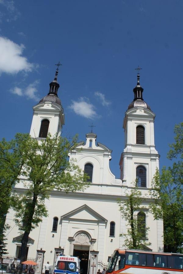 kościól w Srocku pw. śś. Benedykta i Anny z 1764-66r., przebudowany 1909-13r.