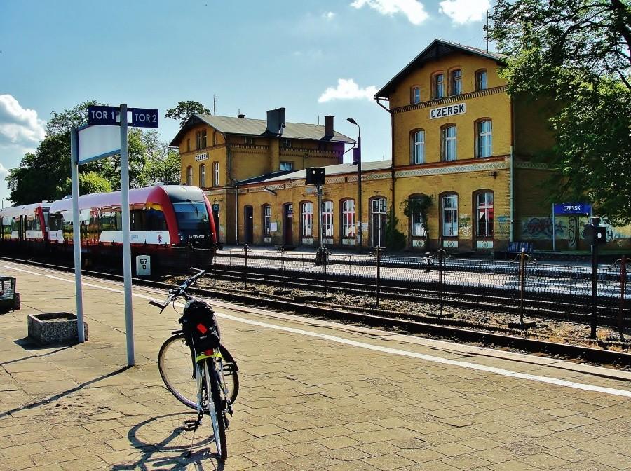 Dworzec kolejowy w Czersku.