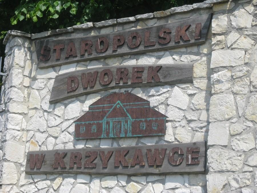 PK 10 - Dworek staropolski