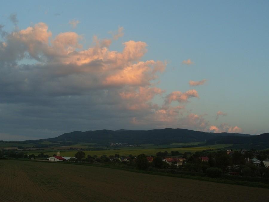Volovske vrchy o zachodzie
