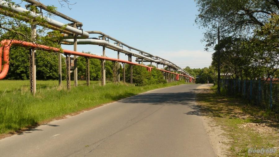 Łaziska - droga przy elektrowni.
