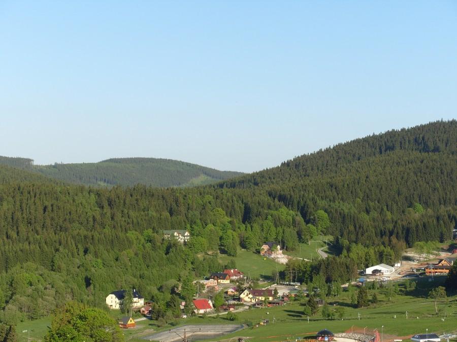 Widok na Czarną Górę prawie ze szczytu.