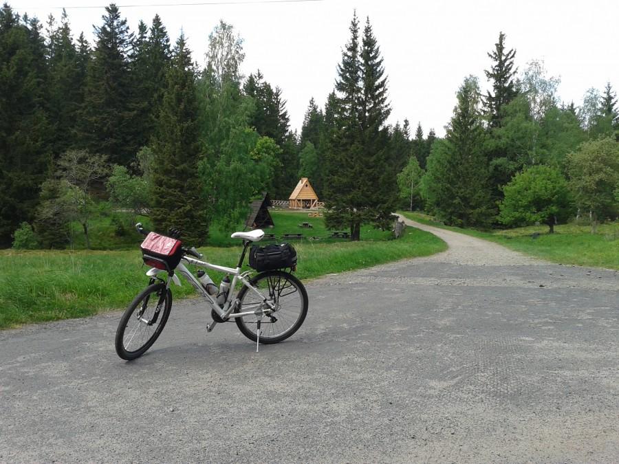 Batorówek i rozjazd na Batorów i Skalne Grzyby.