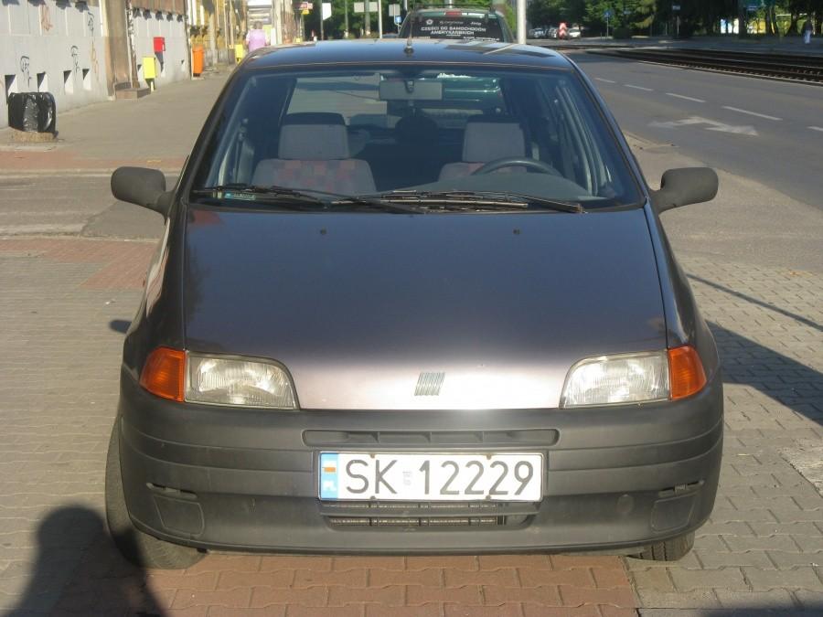 Baran na scieżce rowerowej - kandydat do karnego k***