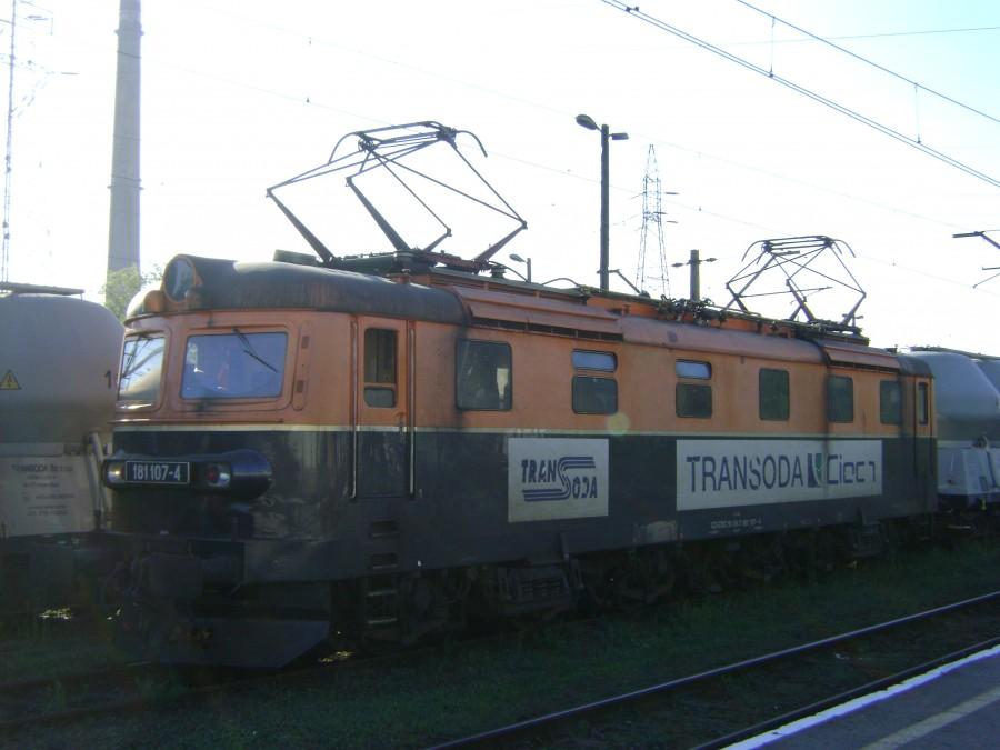 Lokomotywa 181-107 Transody Inowrocław na stacji w Tomaszowie.
