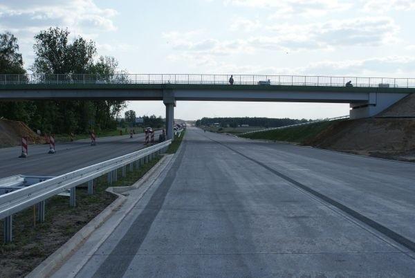 zmuszona jechać po betonowej S8