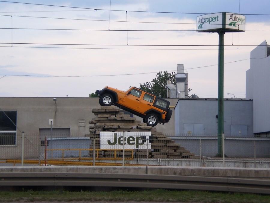 Reklama Jeep'a w Antoninku