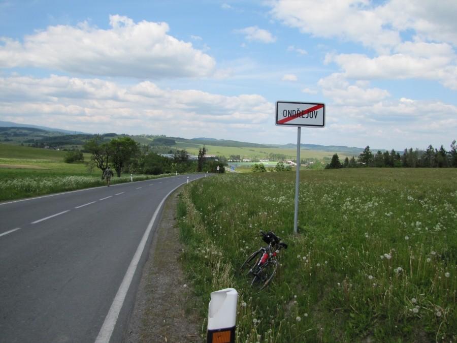 Ondrajov. Od okolic Techanova cały czas w górę,