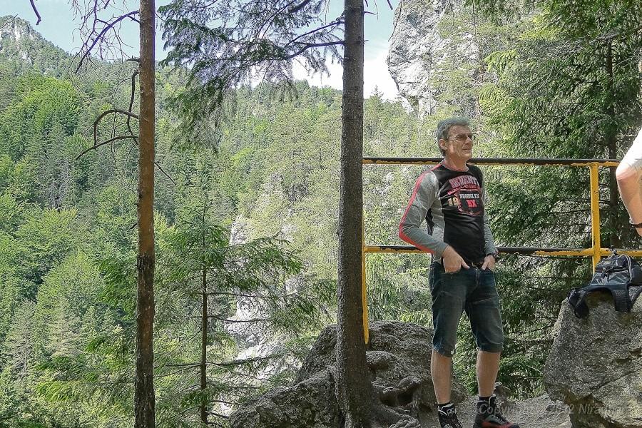 Piotrek podziwia widoki
