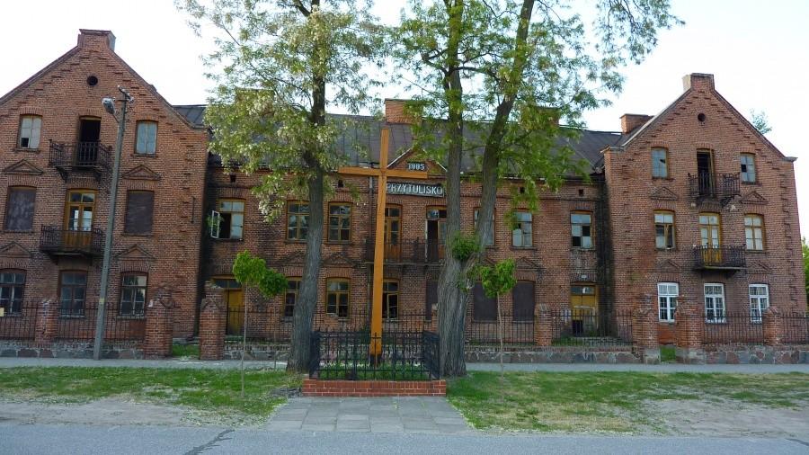 "Przytulisko" czyli dawny dom opieki w Złakowie Kościelnym ( koniec XIX w. )
