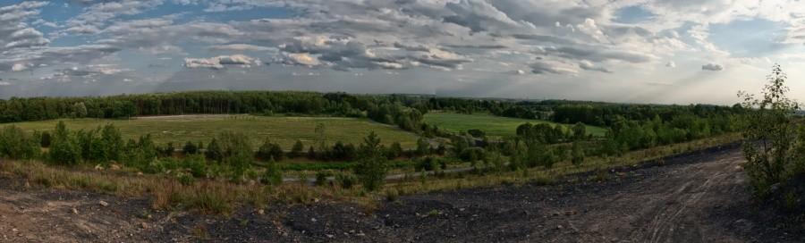 Panorama z hałdy z okolicy Halemby i Kończyc