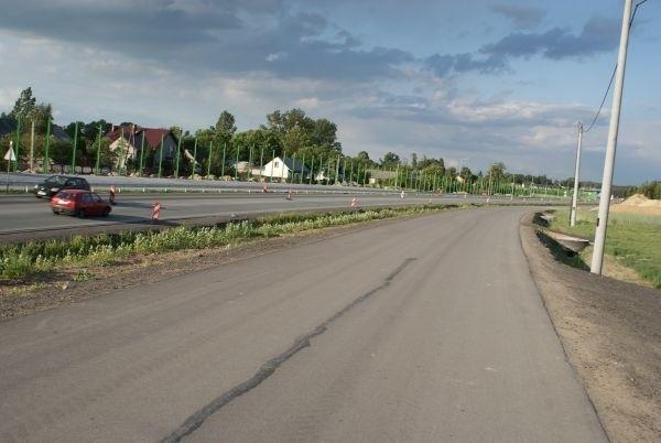 drogą serwisową do Kolonii Zawada