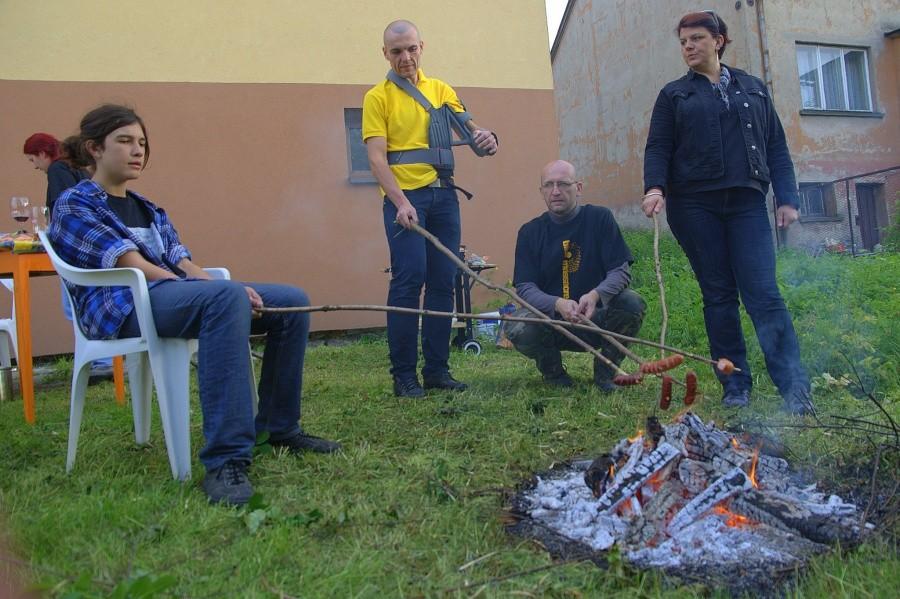 Towarzystwo jeszcze nie w komplecie
