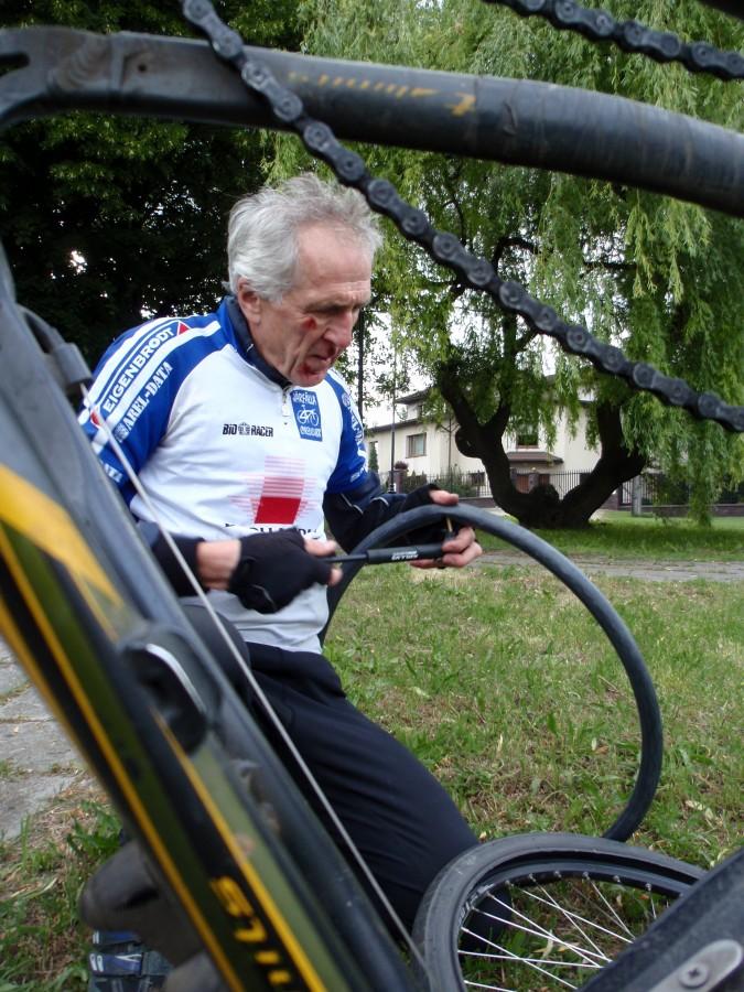 Na pit stopie - będę sprawdzał gdzie uchodzi.