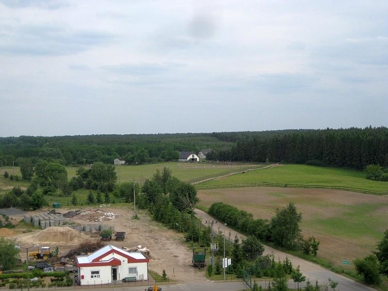 Widok na PK Promno z hałdy wysypiska w Borówku