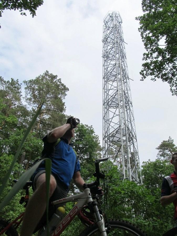 wieża na szczycie Jabłowskiej Góry 153m.n.m.p