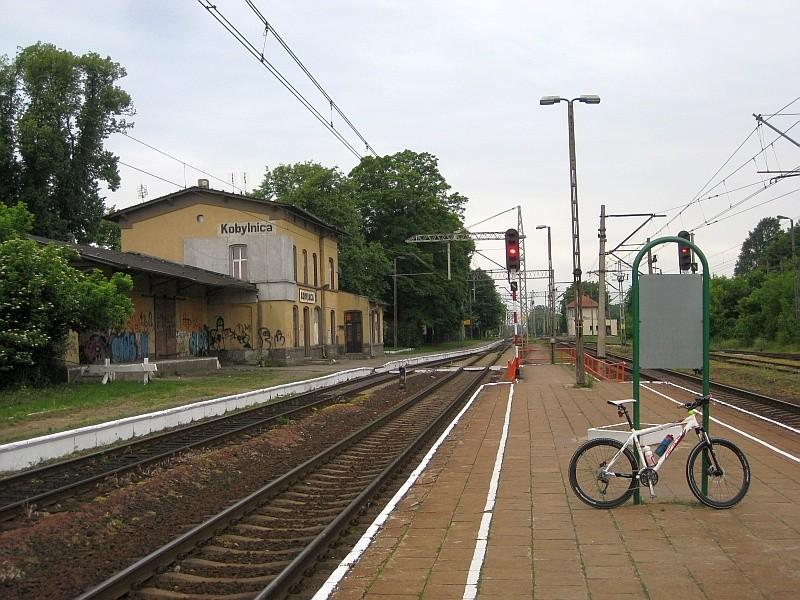 w oczekiwaniu na pociąg