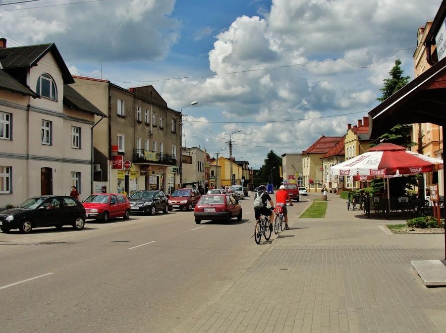 Przejazd przez Łapiszewo.
